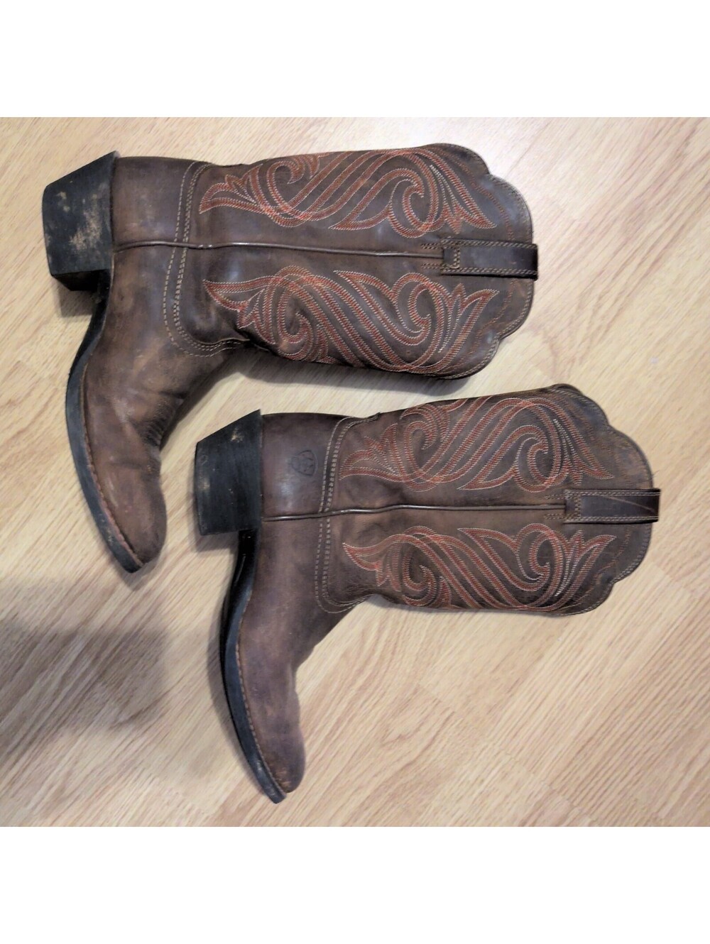 Ariat womens boots size 7 B western brown leather cowgirl heritage